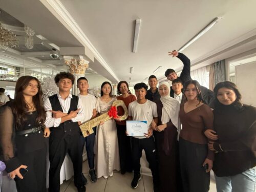 17 ноябрь студенттердин күнүнө карата студенттердин күнү белгиленди