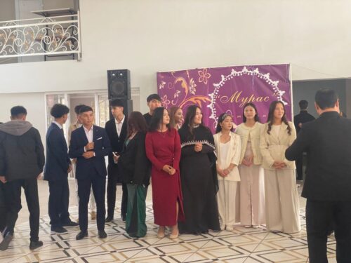 17 ноябрь студенттердин күнүнө карата студенттердин күнү белгиленди