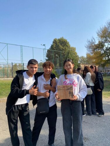 Мэрия тарабынан уюштурулган "Биз биргебиз бириксек баарын жеңевиз!" ярмаркасында Кочкор-Ата Колледжинин студенттери дагы активдүү катышып келди.