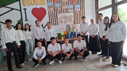 23 сентябрь "Мамлекет тил" күнүнүнө карата Кочкор-Ата Колледжинде студенттер арасында белгиленди